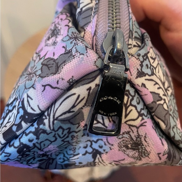 Coach Small Boxy Cosmetic Case With Heritage Floral Print - Picture 4 of 10